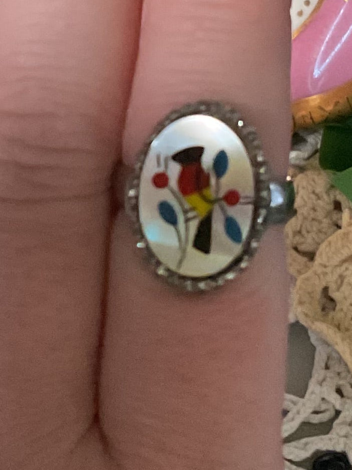 Vintage Deadstock Mother of Pearl Ring size 8.5