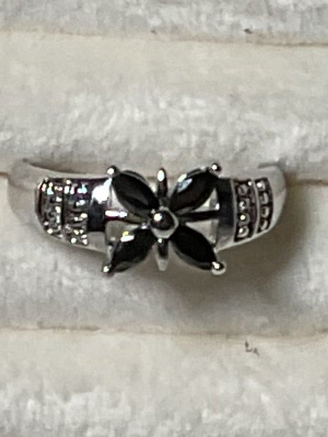Vintage CZ and Sterling Silver Ring Size 8
